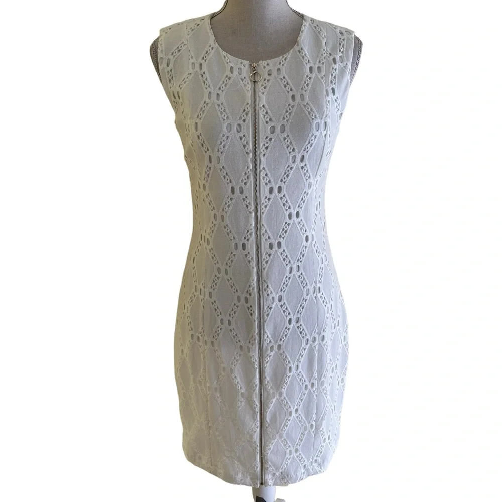 Tahari white lattic